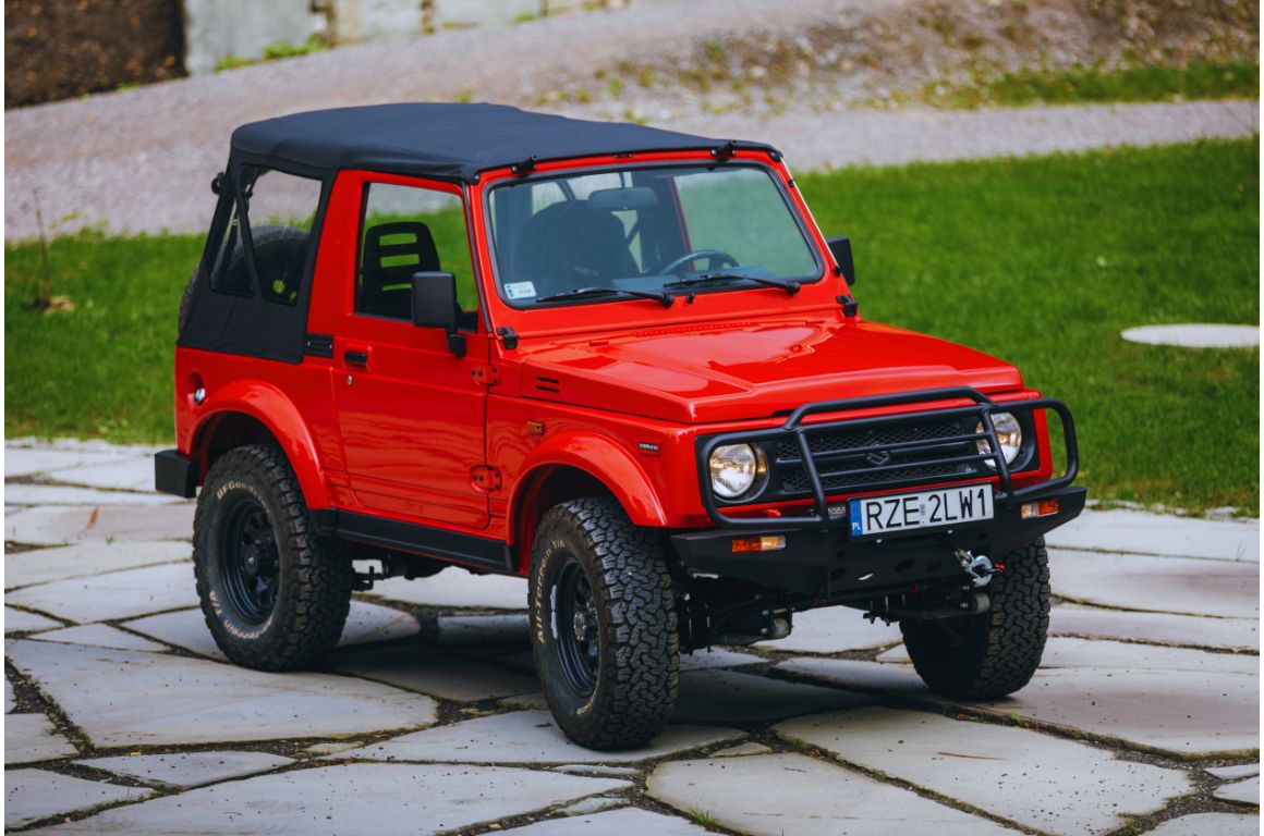 suzuki-samurai-red-2